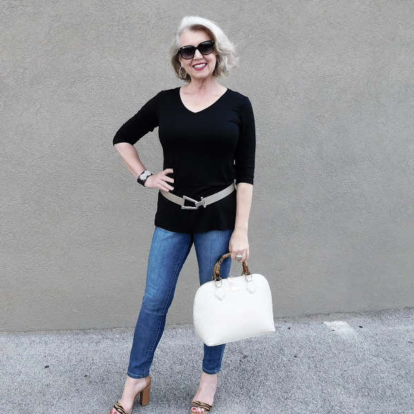 How to Pose - By Susan, from Fifty, not Frumpy